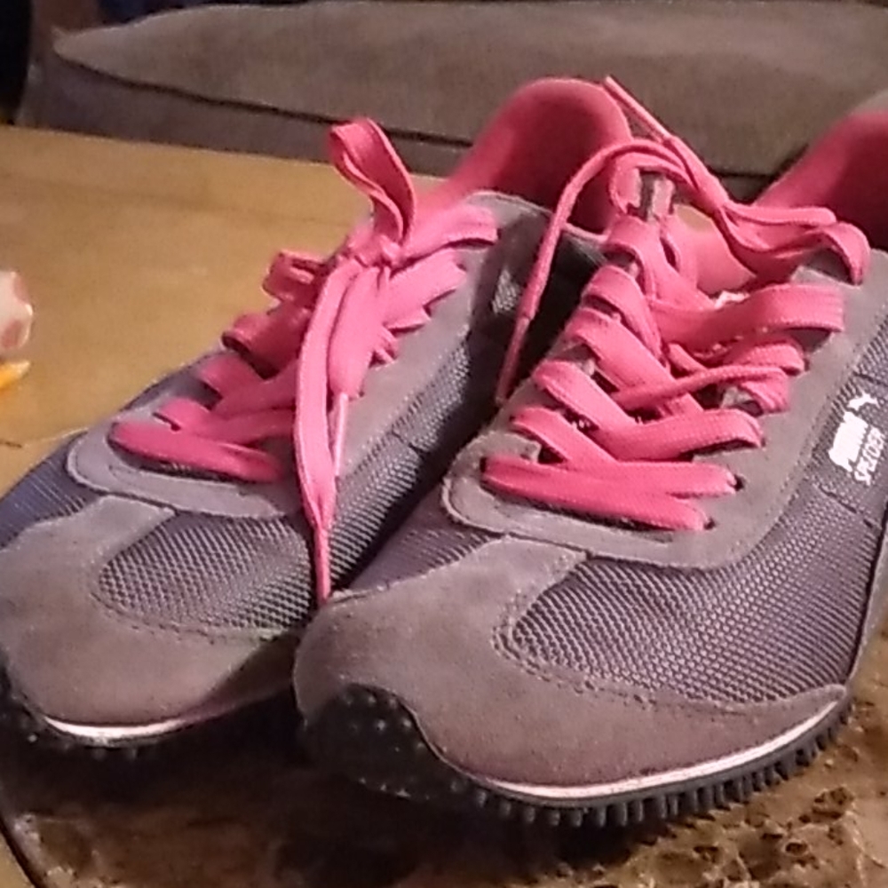 Shoes - Picture 3 of 3